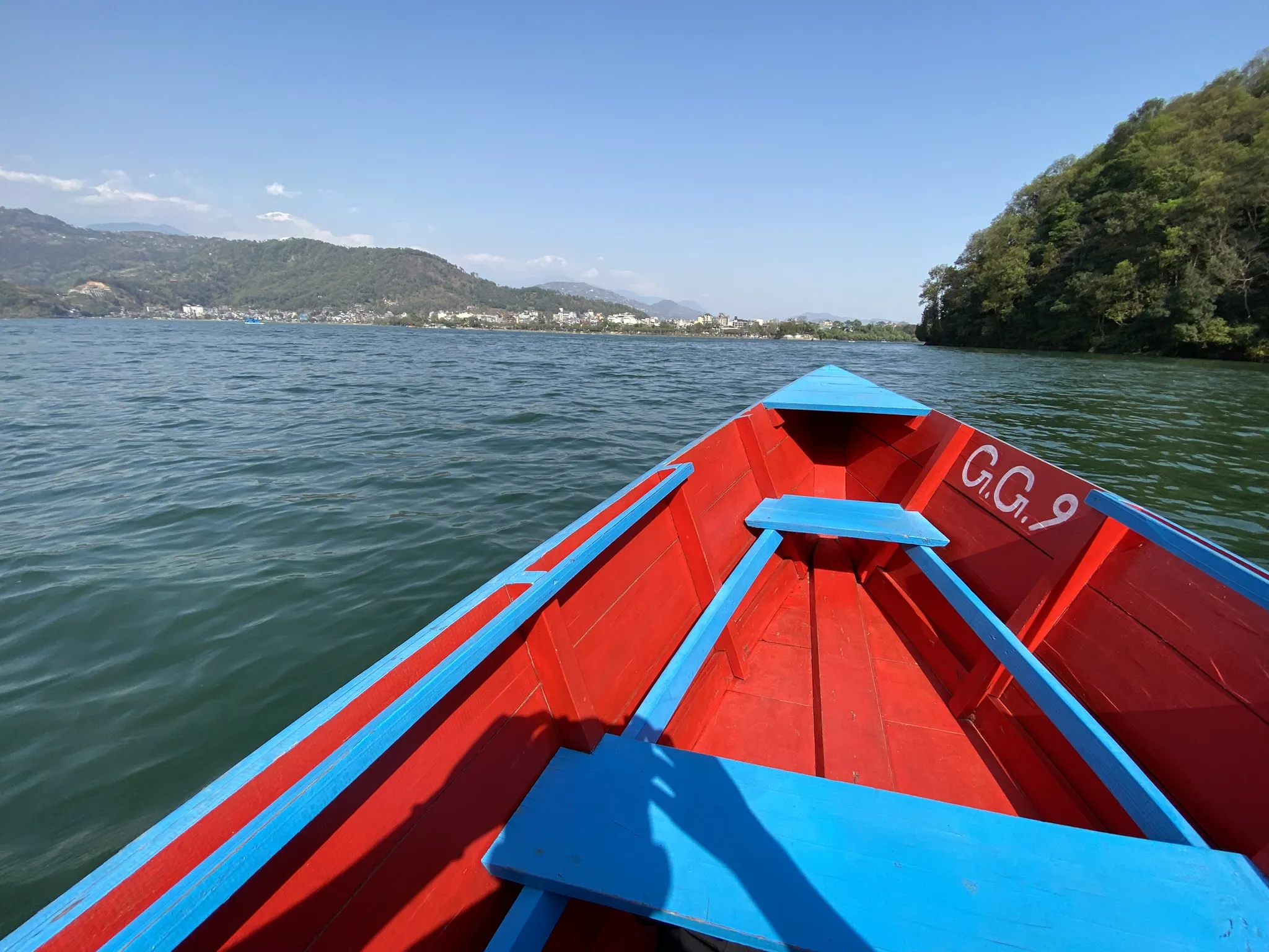 Phewa-tó és a Himalája Pokharában